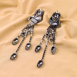 女人飾界 歐美時尚飾品批發(fā)直銷引領復古潮流